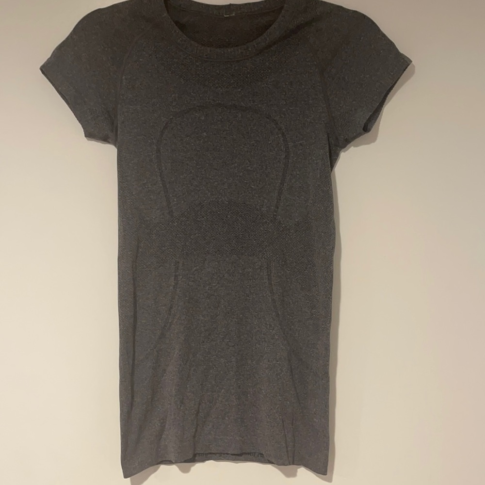 Lululemon shirt